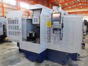 武田機械　H018889  ＮＣ両頭フライス　2011　BXR430SV